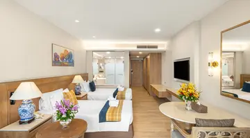 ROYAL CLIFF BEACH HOTEL