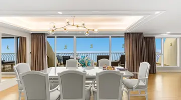 ROYAL CLIFF BEACH HOTEL