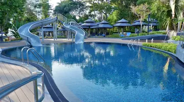 ROYAL CLIFF BEACH HOTEL