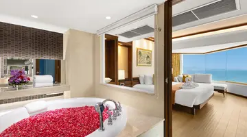 ROYAL CLIFF BEACH HOTEL