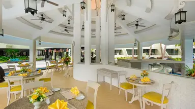 ROYAL CLIFF BEACH HOTEL