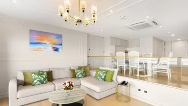 ROYAL CLIFF BEACH HOTEL