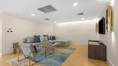 ROYAL CLIFF BEACH HOTEL