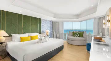 ROYAL CLIFF BEACH HOTEL