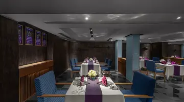ROYAL CLIFF BEACH HOTEL