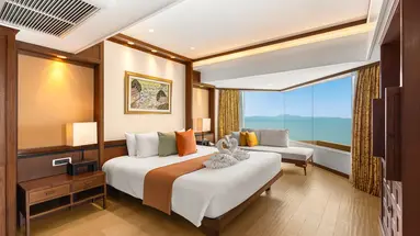 ROYAL CLIFF BEACH HOTEL