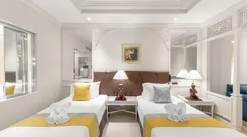 ROYAL CLIFF BEACH HOTEL