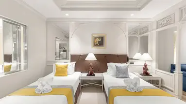 ROYAL CLIFF BEACH HOTEL