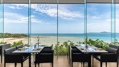 ROYAL CLIFF BEACH HOTEL