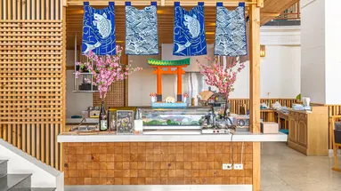 ROYAL CLIFF BEACH HOTEL