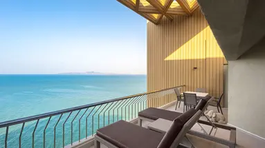 ROYAL CLIFF BEACH HOTEL