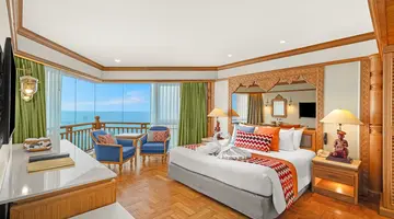 ROYAL CLIFF BEACH HOTEL