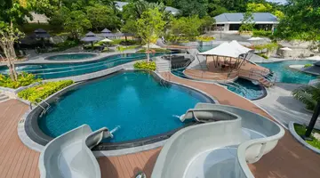 ROYAL CLIFF BEACH TERRACE