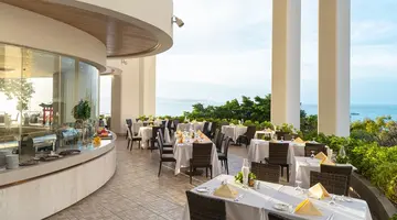 ROYAL CLIFF BEACH TERRACE