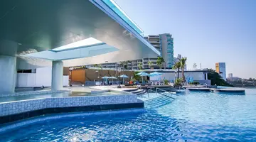 ROYAL CLIFF BEACH TERRACE