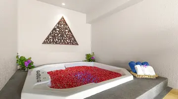ROYAL CLIFF BEACH TERRACE