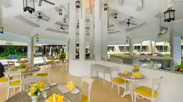 ROYAL CLIFF BEACH TERRACE