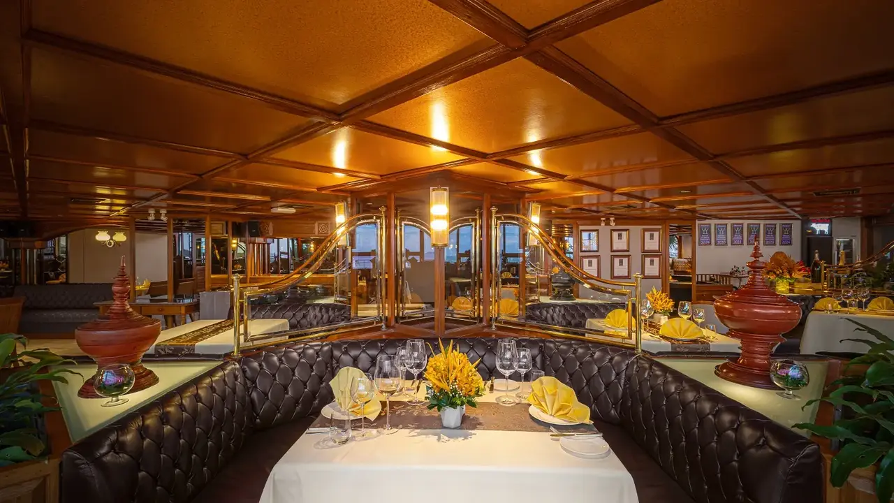 ROYAL CLIFF BEACH TERRACE