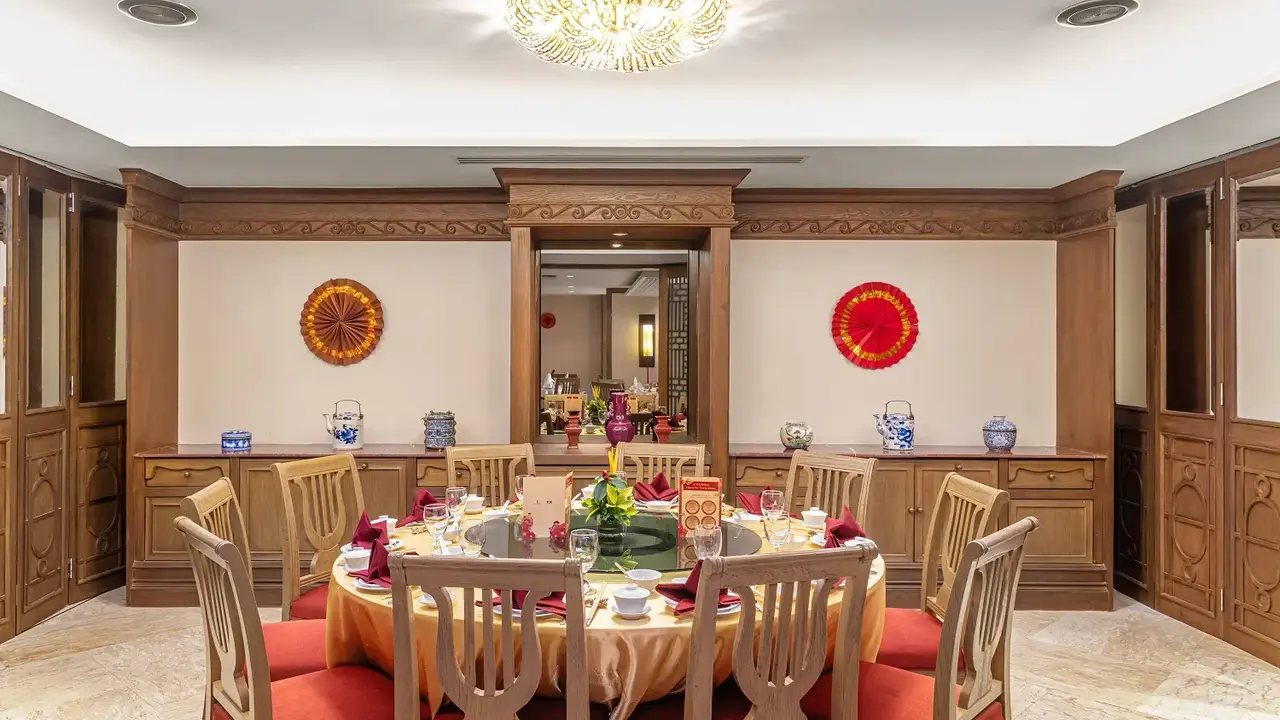 ROYAL CLIFF BEACH TERRACE