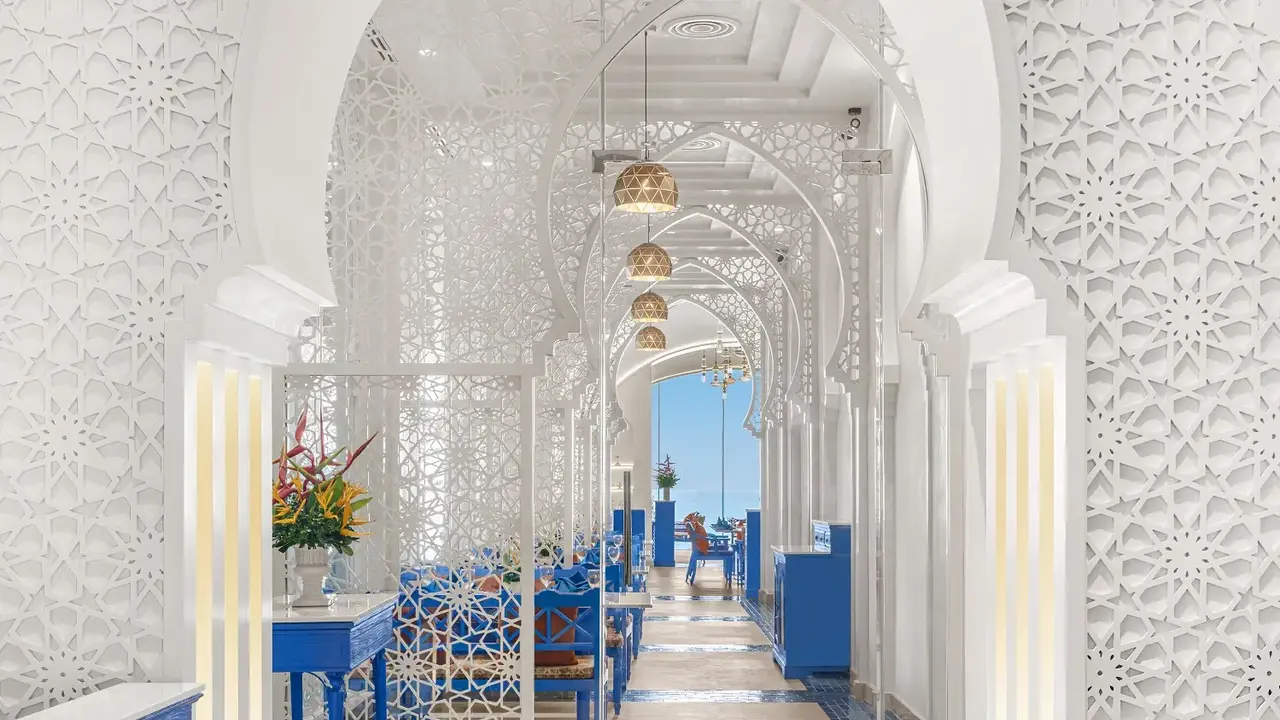 ROYAL CLIFF BEACH TERRACE
