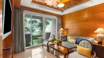 ROYAL CLIFF BEACH TERRACE