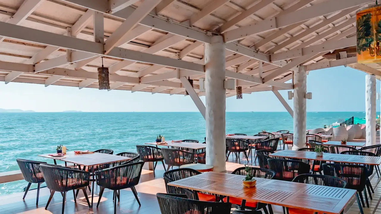 ROYAL CLIFF BEACH TERRACE