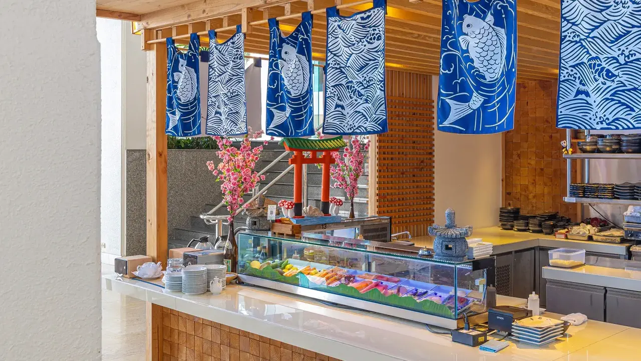 ROYAL CLIFF BEACH TERRACE