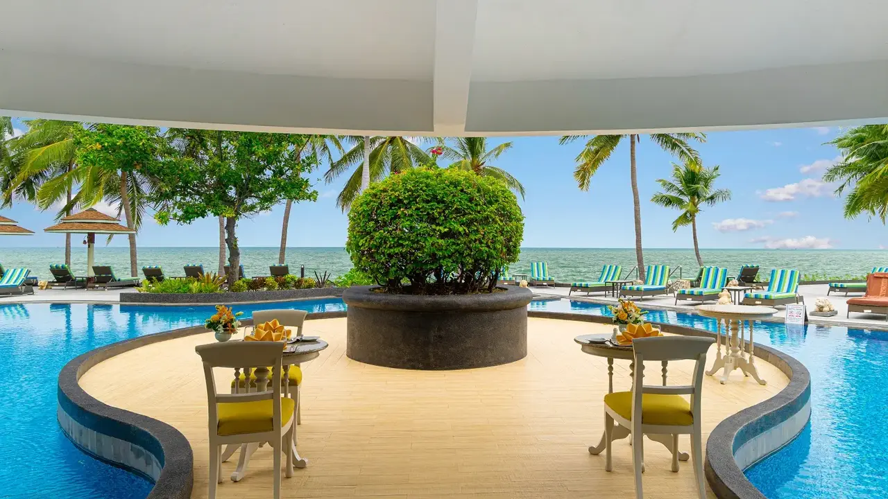ROYAL CLIFF BEACH TERRACE