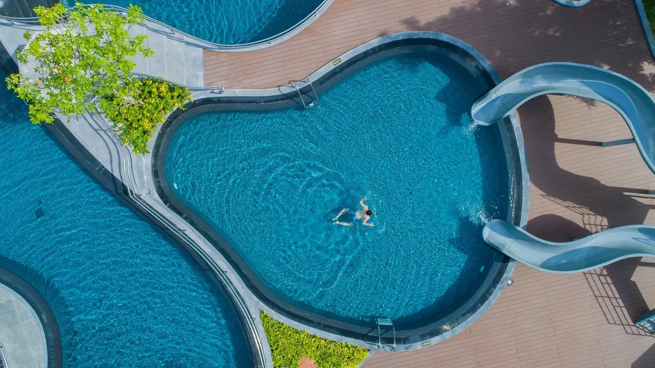 ROYAL CLIFF BEACH TERRACE