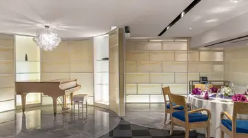 ROYAL CLIFF BEACH TERRACE