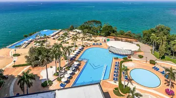 Royal Cliff Beach