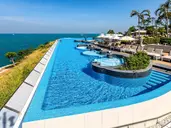 Royal Cliff Beach