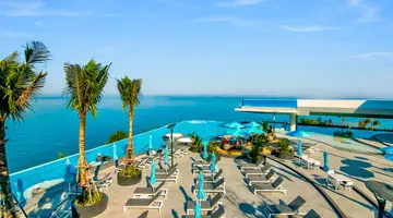 Royal Cliff Beach