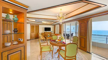 ROYAL CLIFF GRAND HOTEL