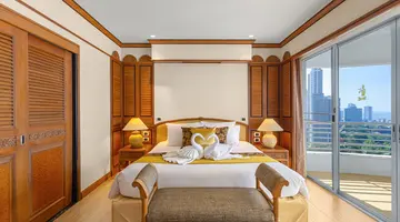 ROYAL CLIFF GRAND HOTEL