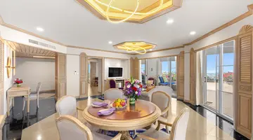 ROYAL CLIFF GRAND HOTEL
