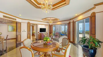 ROYAL CLIFF GRAND HOTEL