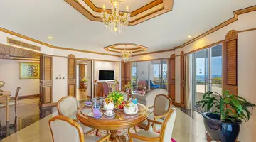 ROYAL CLIFF GRAND HOTEL