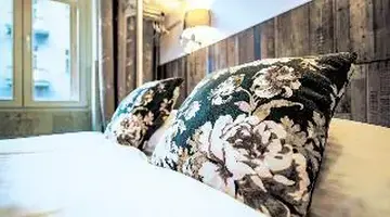 Royal Court Hotel