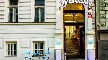 Royal Court Hotel