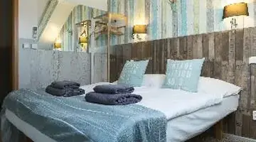 Royal Court Hotel