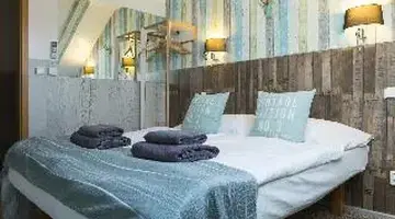 Royal Court Hotel