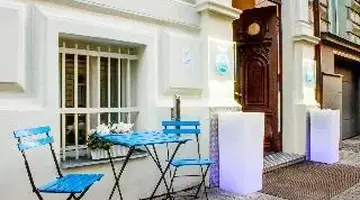 Royal Court Hotel