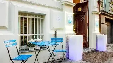 Royal Court Hotel