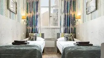 Royal Court Hotel