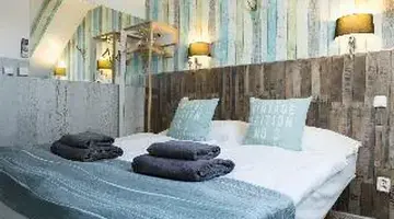 Royal Court Hotel