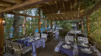 ROYAL DRAGON HOTEL