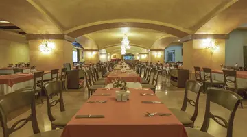 Royal Dragon Hotel