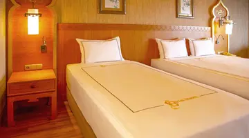 Royal Dragon Hotel