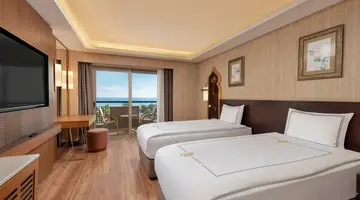 ROYAL DRAGON HOTEL